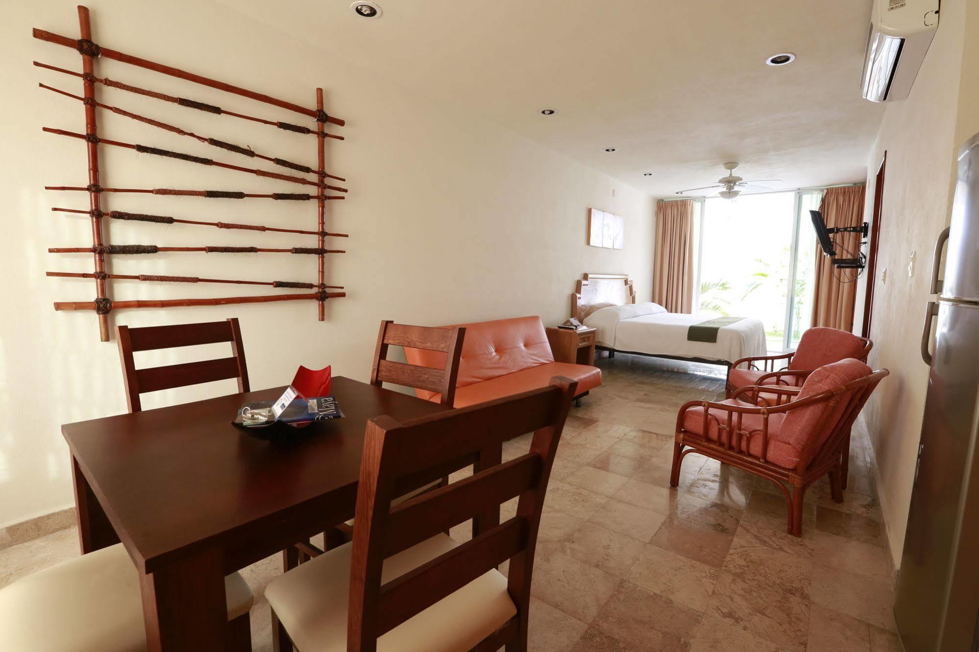 Coral Maya Stay Suites Puerto Aventuras Exterior photo