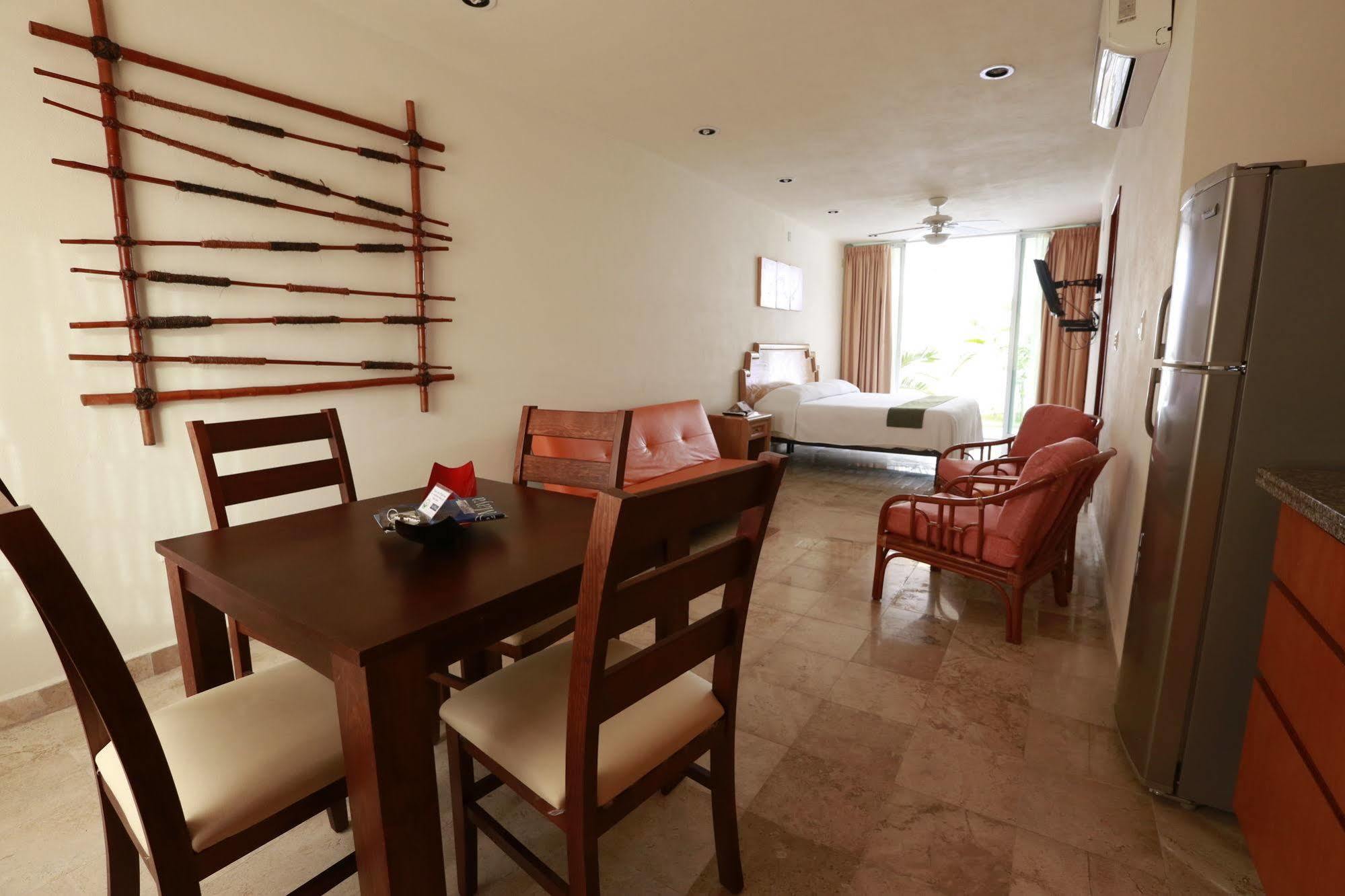 Coral Maya Stay Suites Puerto Aventuras Exterior photo